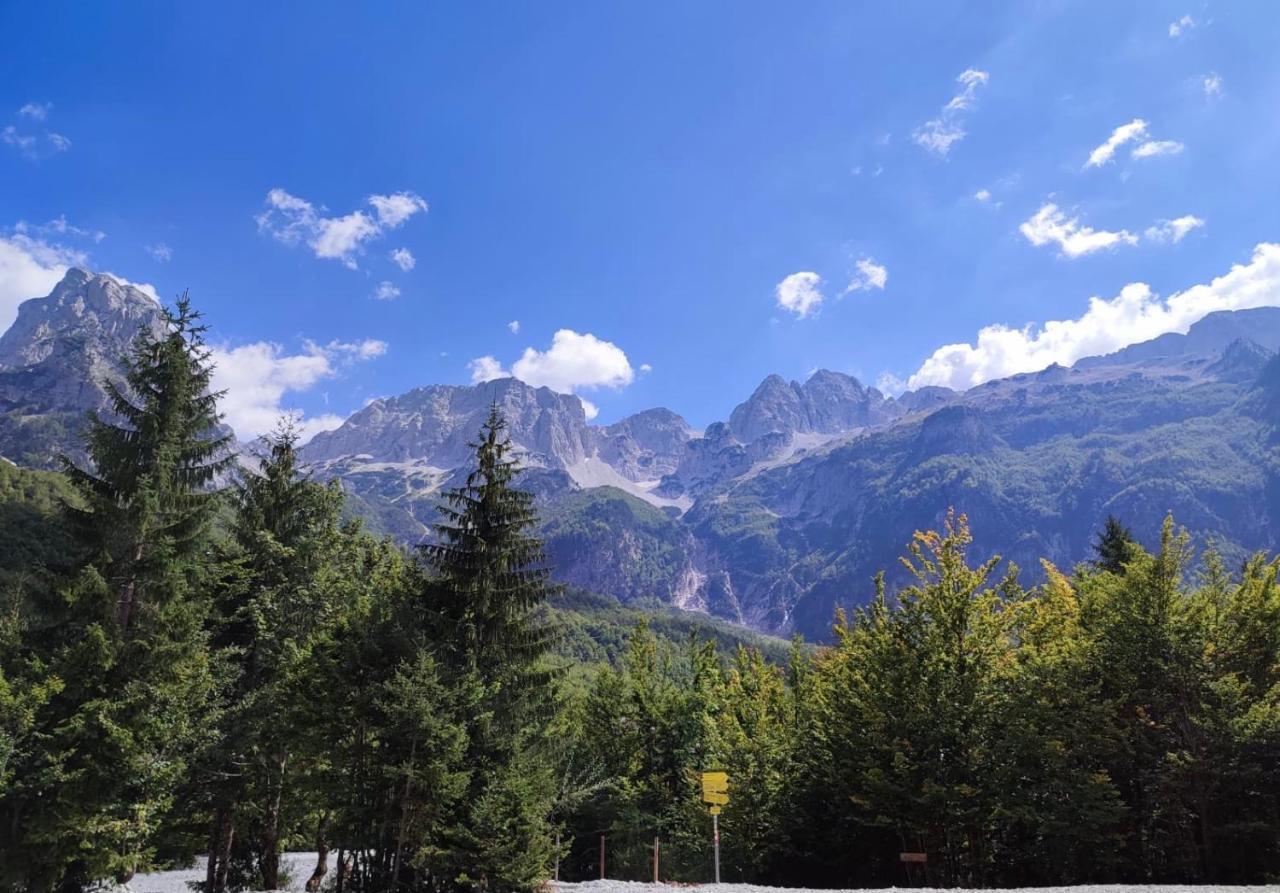 Guest House Hyrmet Demushi Valbone Exterior foto