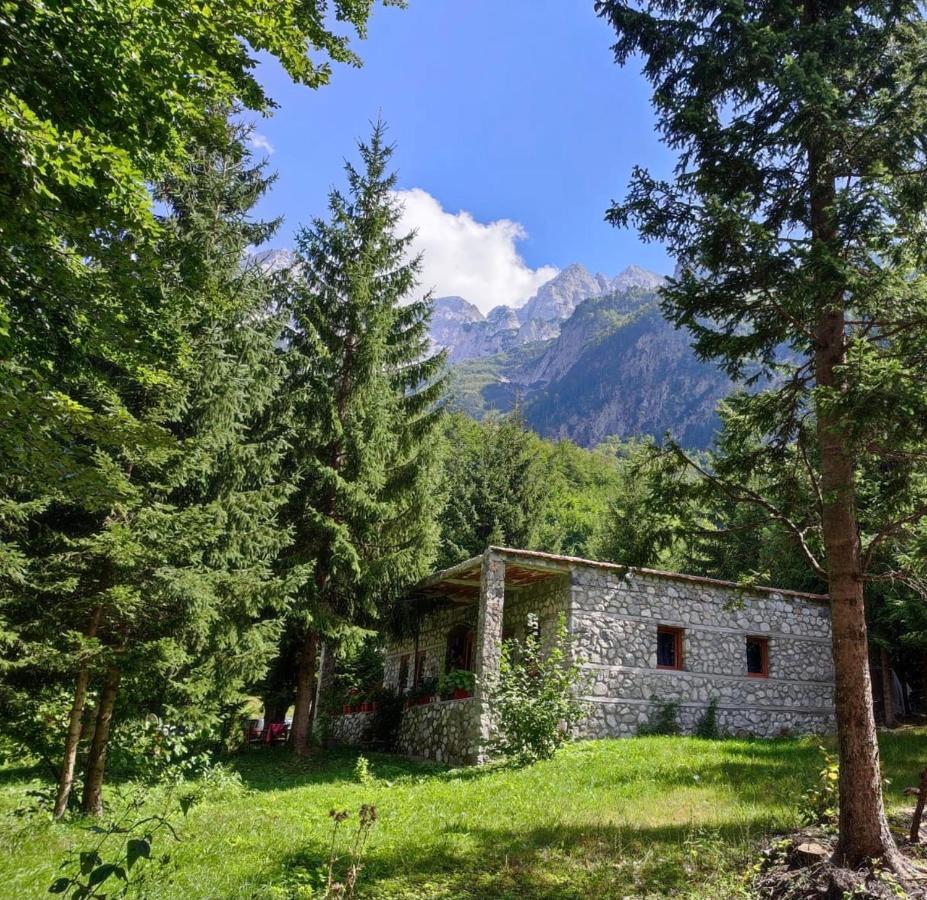 Guest House Hyrmet Demushi Valbone Exterior foto